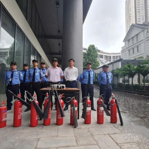 bao-ve-toa-nha-tphcm-chuyen-nghiep-giai-phap-an-ninh-toi-uu